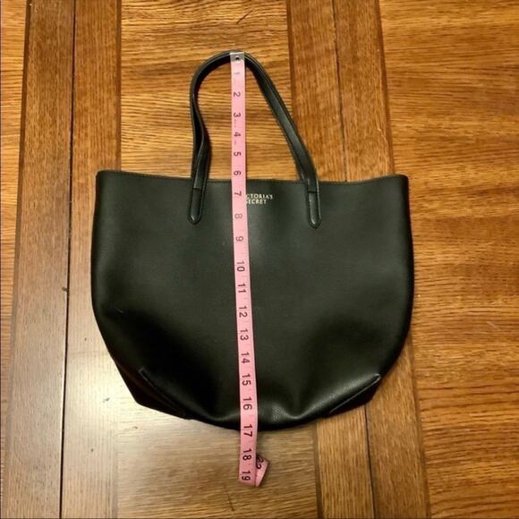 Victoria’s Secret VS Black Shoulder Bag - Picture 6 of 8